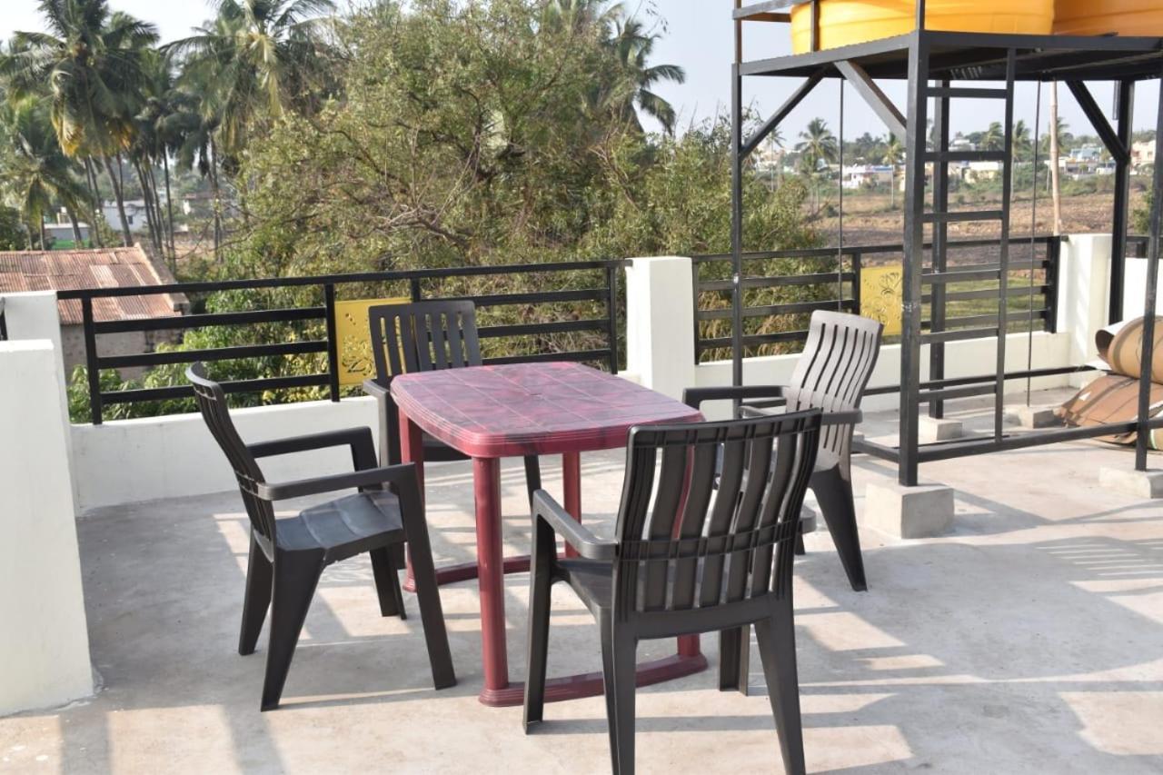 Coconut Homestay Hampi Ngoại thất bức ảnh