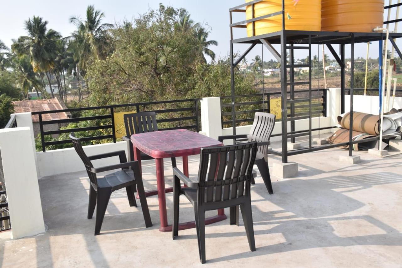 Coconut Homestay Hampi Ngoại thất bức ảnh