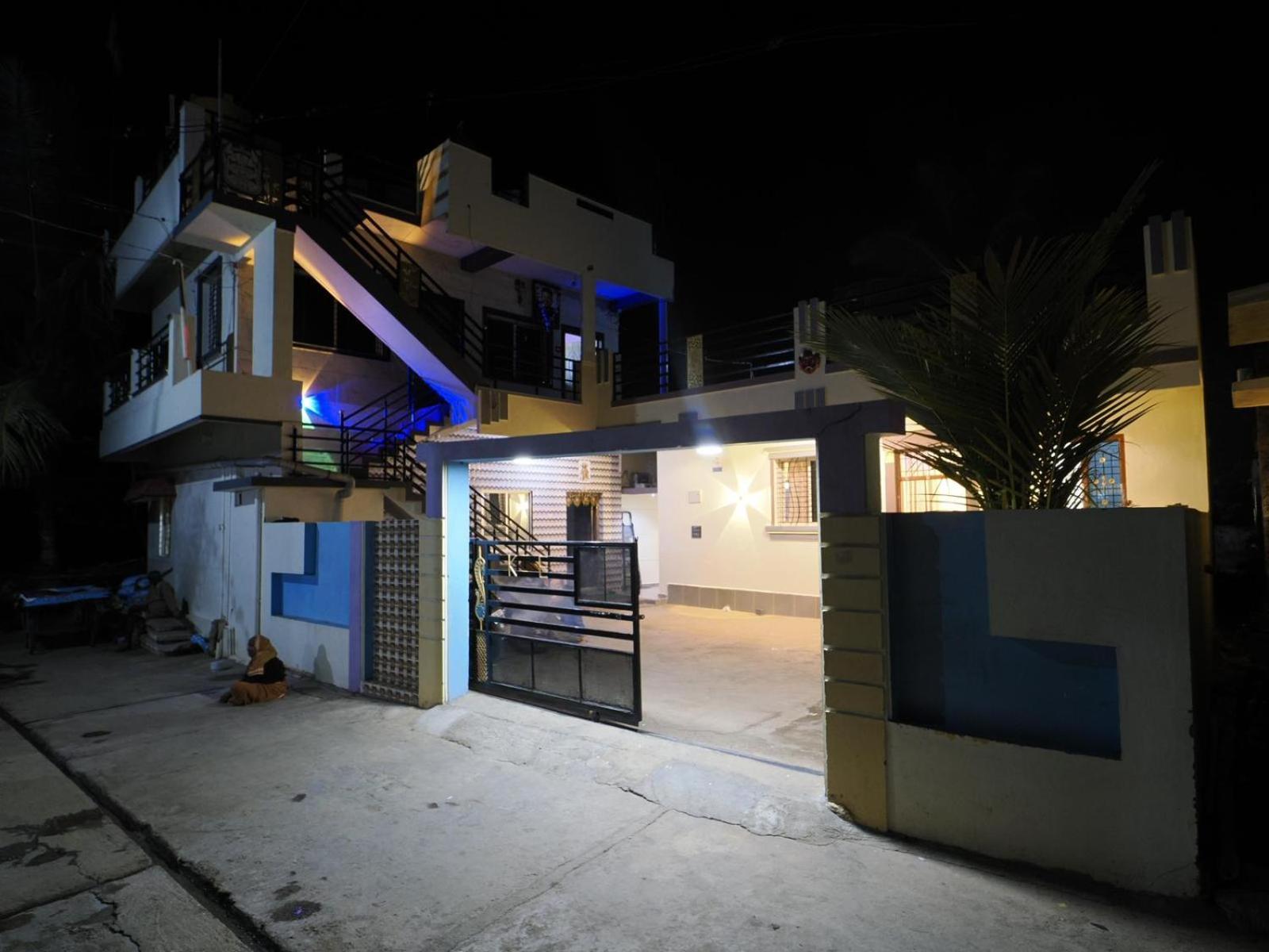 Coconut Homestay Hampi Ngoại thất bức ảnh